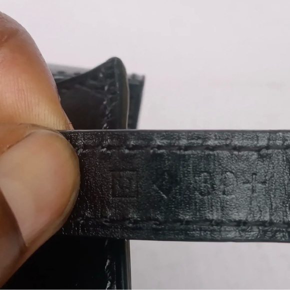 Hermes Kelly 28/32 Black Leather Handbag with palladium Hardware - Picture 8 of 9